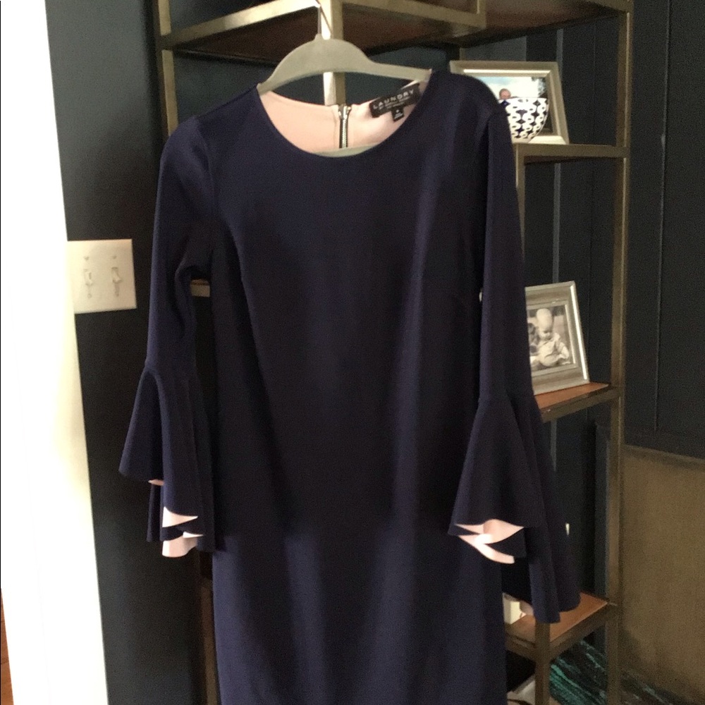 NWT laundry bell sleeve dress